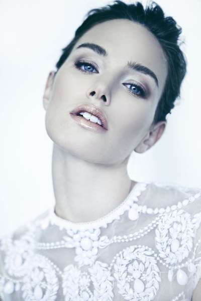 Image: Kirsten Miccoli
Hair/Makeup/Styling: Loni
Model: Emily Doyle | Ford NY